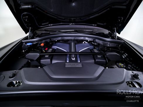 Certified 2024 Rolls-Royce Cullinan Black Badge w/ Dark Exterior Package image 39