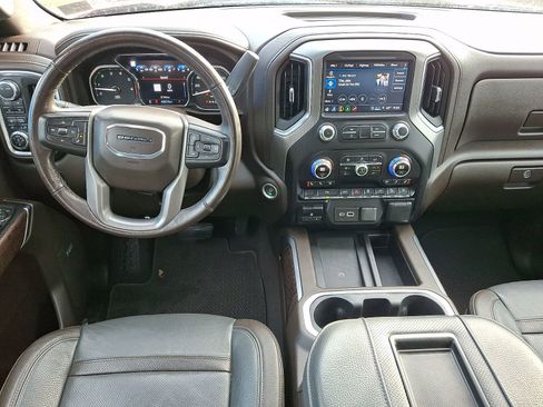 Used 2022 GMC Sierra 1500 Denali w/ Denali Premium Package image 11