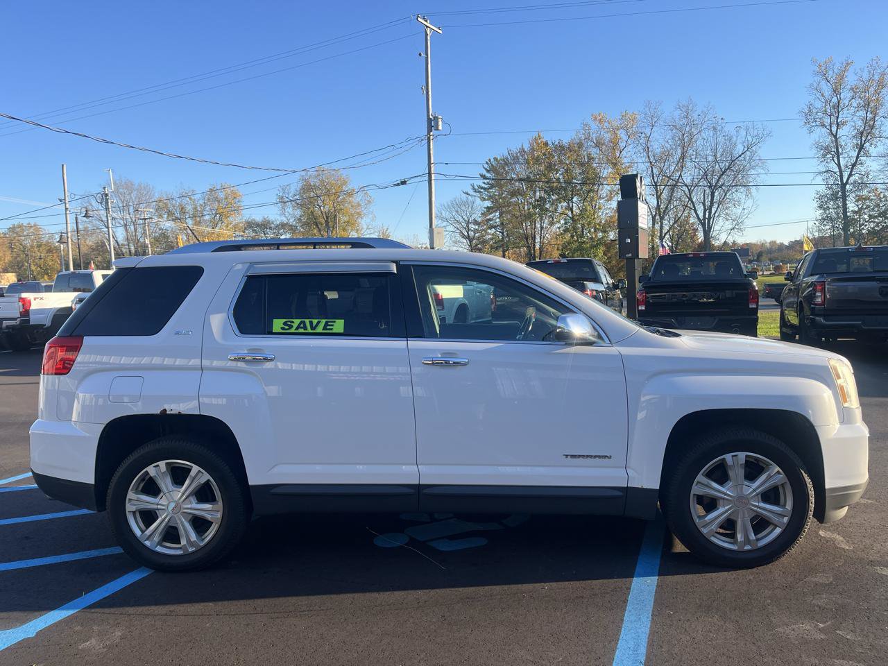 Used 2017 GMC Terrain SLT w/ Open Road Package AWD/4WD image 2