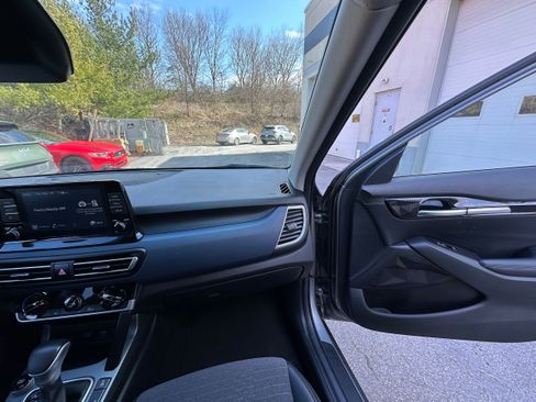 Used 2021 Kia Seltos S image 19