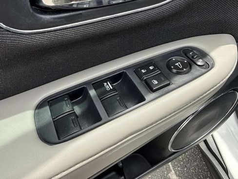 Used 2021 Honda HR-V EX image 27