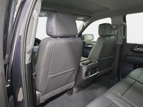 Used 2024 GMC Sierra 1500 Elevation w/ Elevation Premium Package AWD/4WD image 12