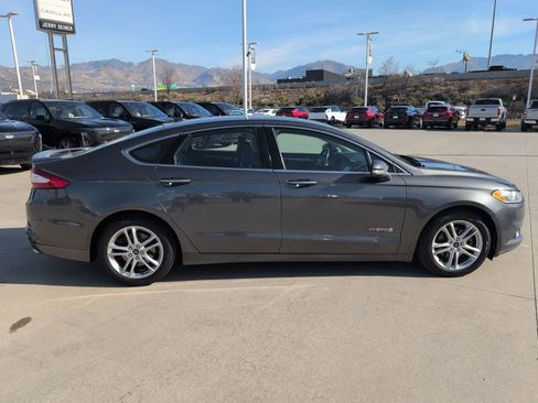 Used 2016 Ford Fusion Titanium image 6