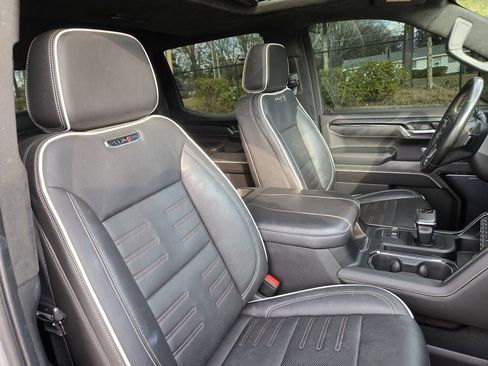 Used 2023 GMC Sierra 1500 AT4X image 22