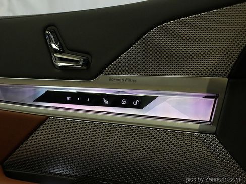 Used 2026 BMW 740i xDrive w/ Executive Package image 26