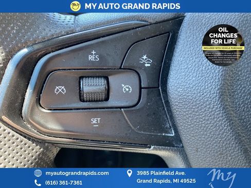 Used 2024 Chevrolet TrailBlazer LT AWD/4WD image 22