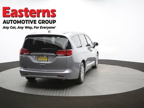 Used 2021 Chrysler Voyager L FWD image 37