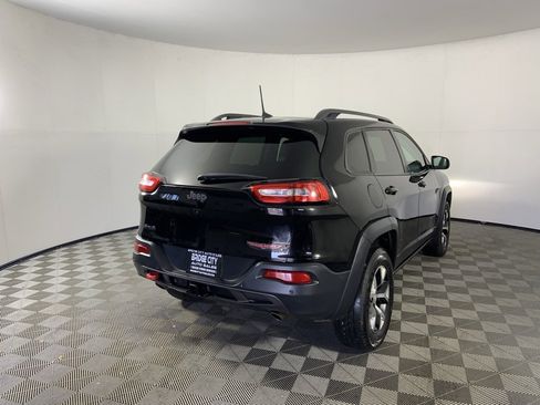 Used 2018 Jeep Cherokee Trailhawk w/ Quick Order Package 27L image 3