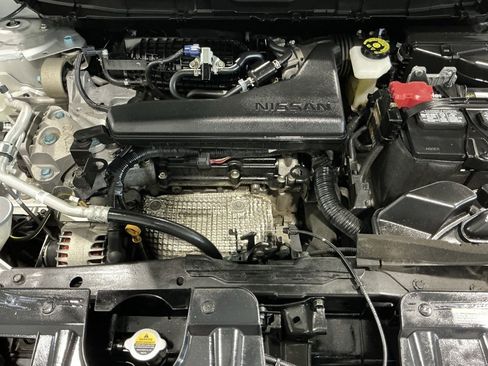 Used 2020 Nissan Rogue SV image 26