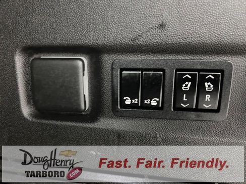 Used 2021 Chevrolet Suburban Premier w/ Premium Package image 37