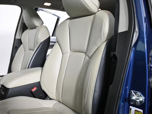 Used 2022 Subaru Ascent Limited w/ Technology Package image 28