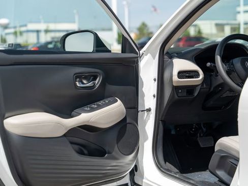 New 2026 Honda HR-V LX image 20