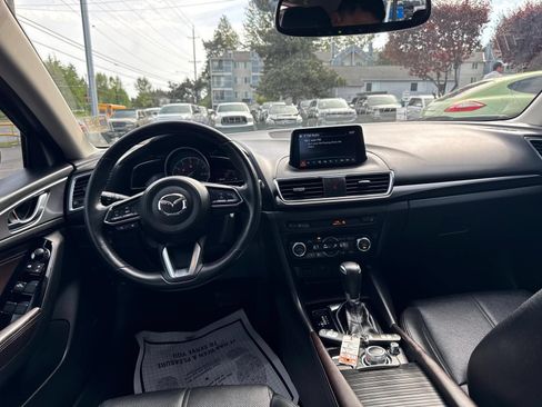 Used 2017 MAZDA MAZDA3 Grand Touring w/ Premium Equipment Package FWD image 11
