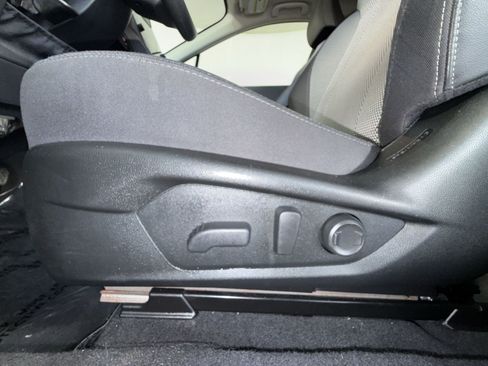 Used 2024 Subaru Crosstrek 2.0i Premium AWD/4WD image 14