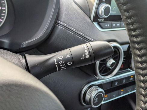 Certified 2022 Nissan Sentra SV w/ Trunk Package image 20