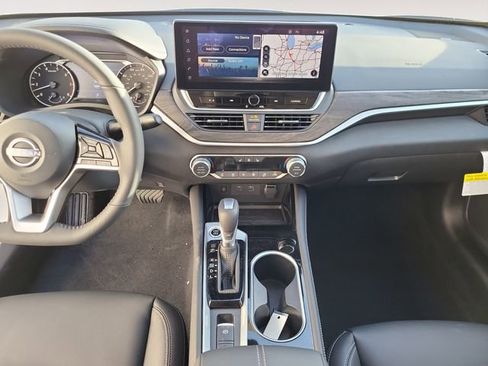 Certified 2025 Nissan Altima 2.5 SL image 13