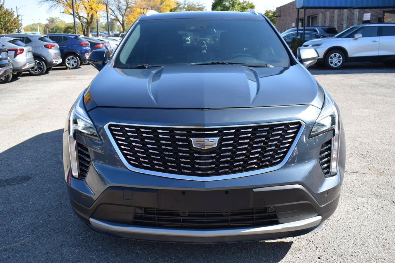 Used 2019 Cadillac XT4 Premium Luxury w/ Driver Awareness Package FWD image 3