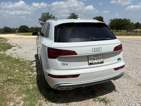 Used 2022 Audi Q5 2.0T Premium AWD/4WD image 3