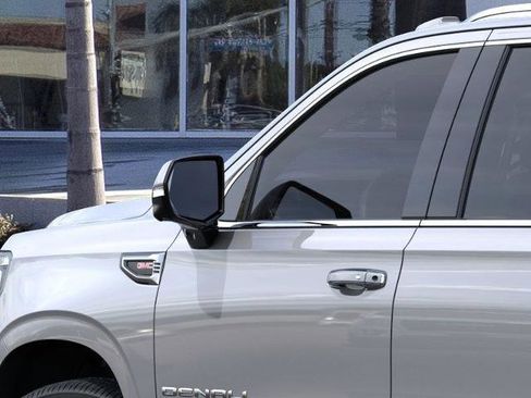 New 2026 GMC Yukon XL Denali image 12