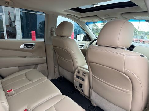 Used 2016 Nissan Pathfinder 4WD image 30