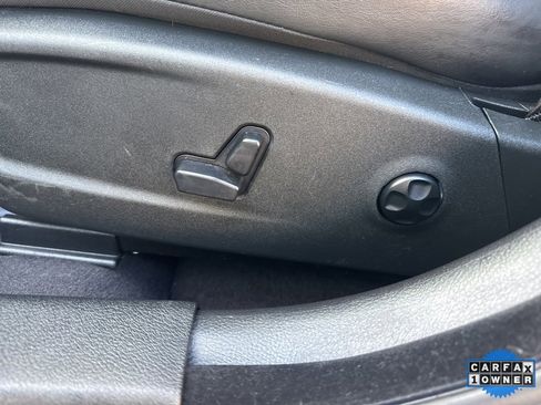 Used 2019 Chrysler 300 S w/ S Model Appearance Package image 15