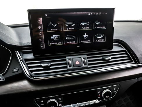 Used 2023 Audi Q5 e Premium Plus w/ Premium Plus Package image 20