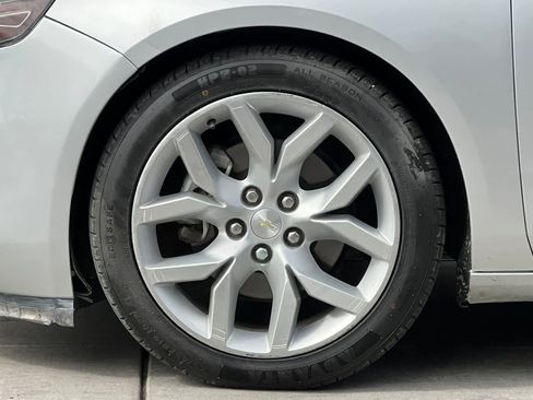 Used 2019 Chevrolet Impala Premier FWD image 37