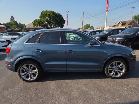 Used 2018 Audi Q3 2.0T Premium Plus w/ Premium Plus Package AWD/4WD image 2