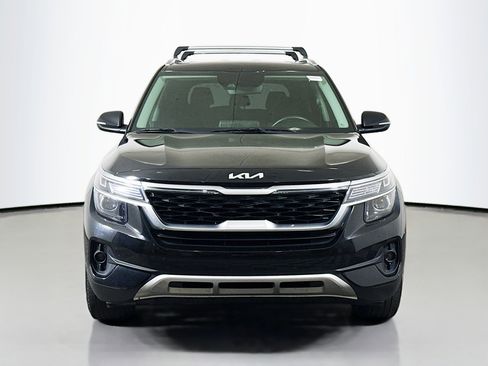 Used 2023 Kia Seltos S FWD image 2