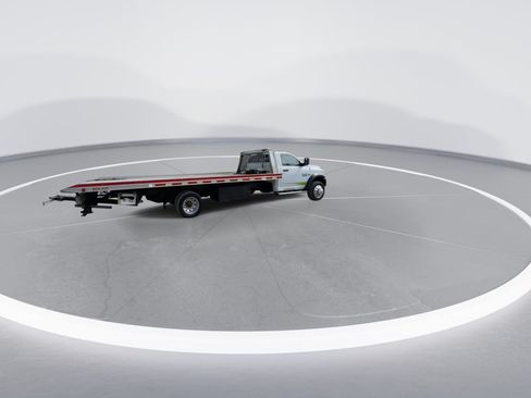Used 2015 RAM 5500 Tradesman w/ Power & Remote Entry Group AWD/4WD image 2