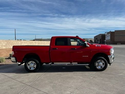 Used 2024 RAM 2500 Big Horn w/ Bed Utility Group image 3