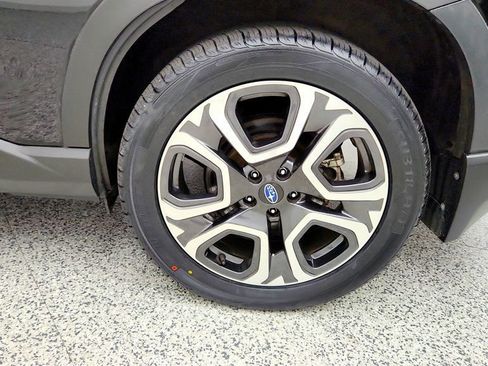 Used 2023 Subaru Ascent Limited AWD/4WD image 9