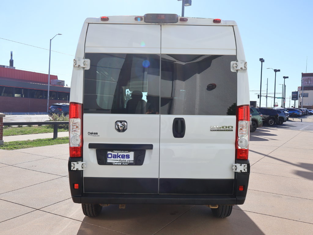 Used 2023 RAM ProMaster 2500 FWD image 6