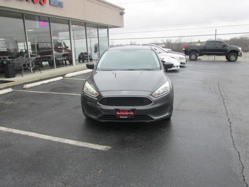 Used 2018 Ford Focus S image 4