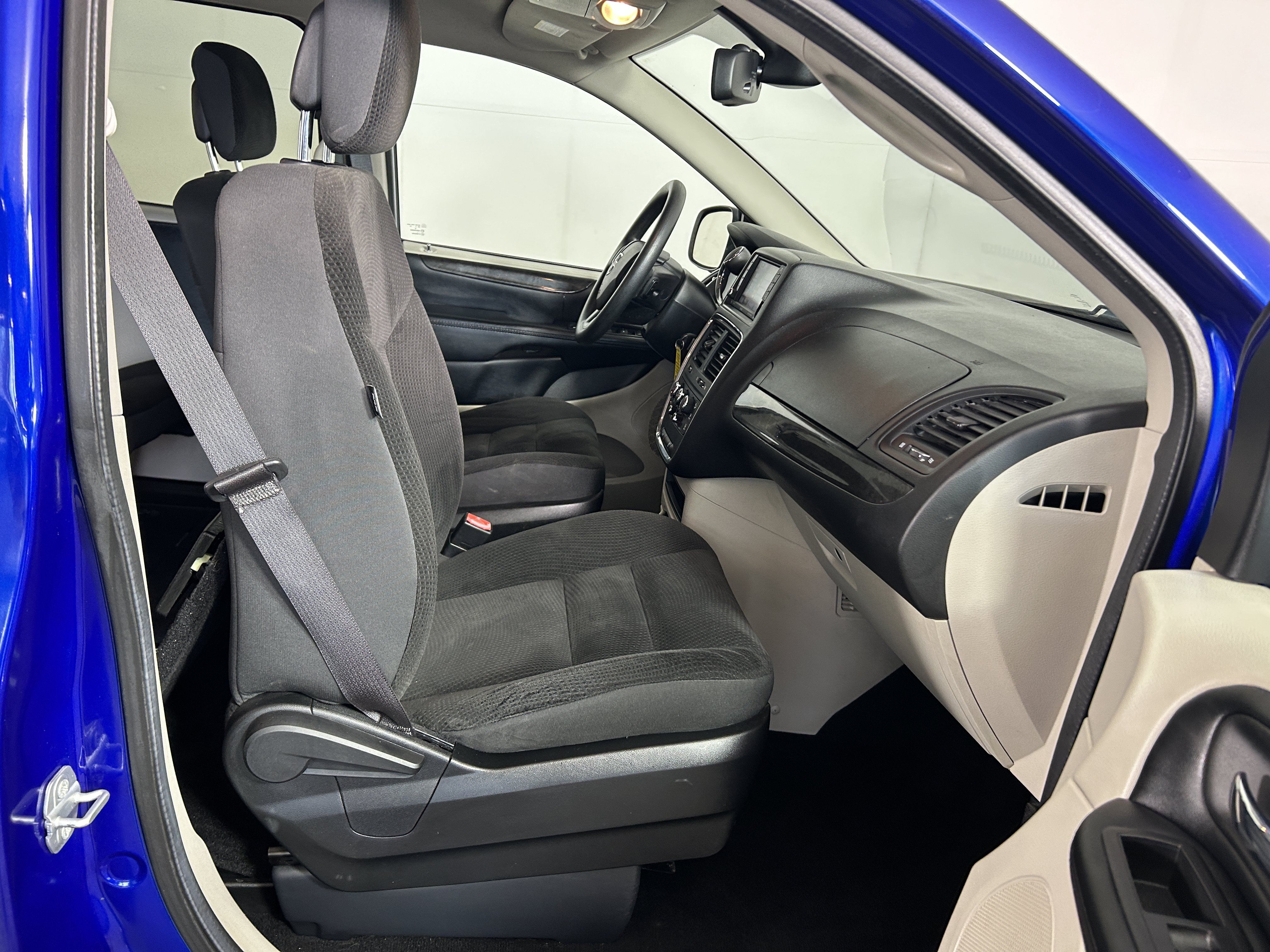 Used 2019 Dodge Grand Caravan FWD image 11