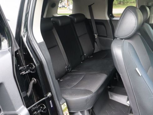 Used 2007 Toyota FJ Cruiser 4WD image 21