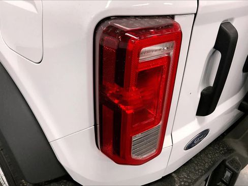 New 2025 Ford Bronco Base image 14