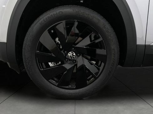 New 2026 Volkswagen Atlas SE AWD/4WD image 13