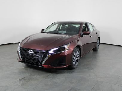 New 2025 Nissan Altima 2.5 SV w/ SV Premium Package