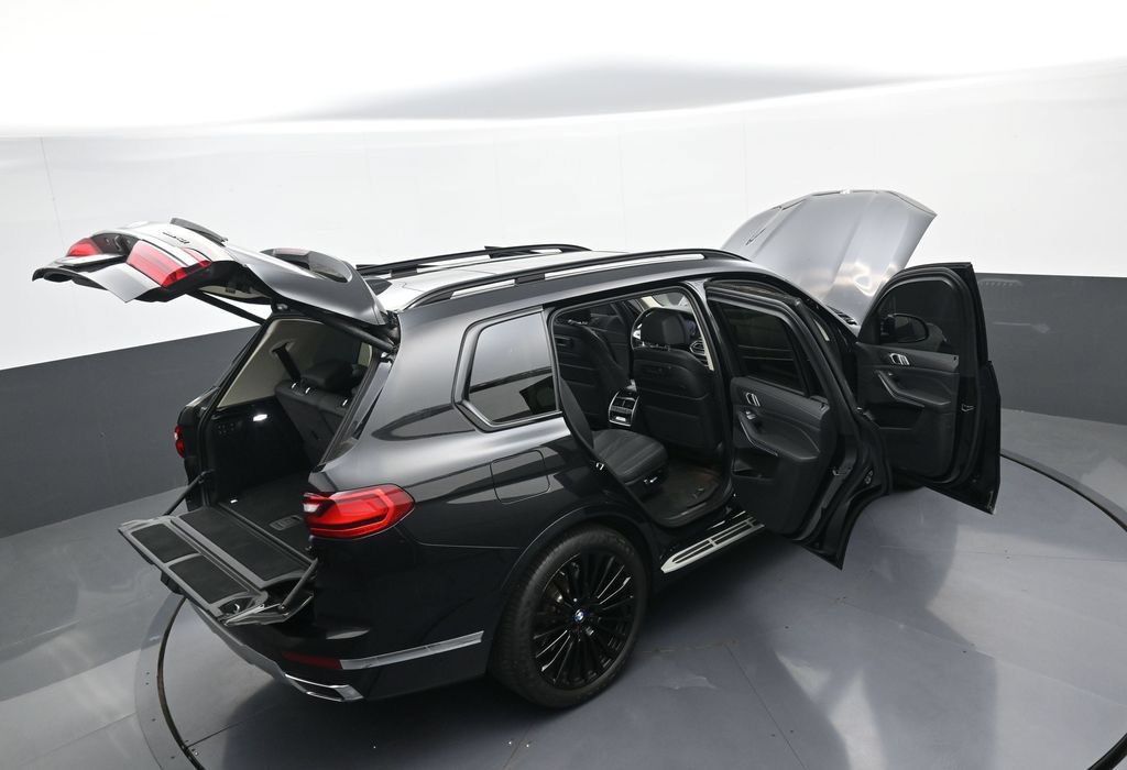 Used 2022 BMW X7 xDrive40i w/ Executive Package AWD/4WD image 45