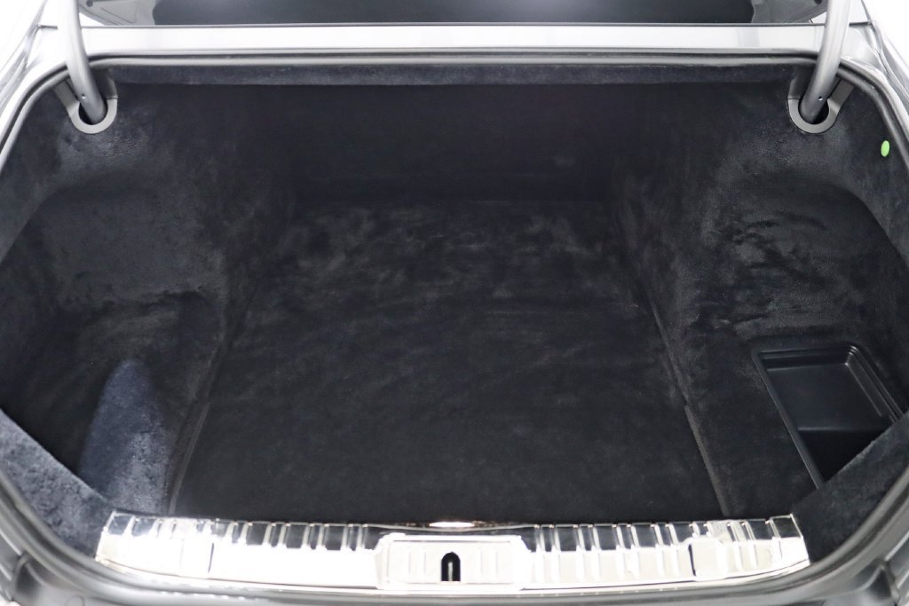 Used 2016 Rolls-Royce Ghost RWD image 42