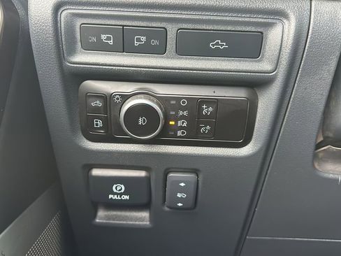 Used 2023 Ford F150 Platinum w/ Equipment Group 701A High AWD/4WD image 32