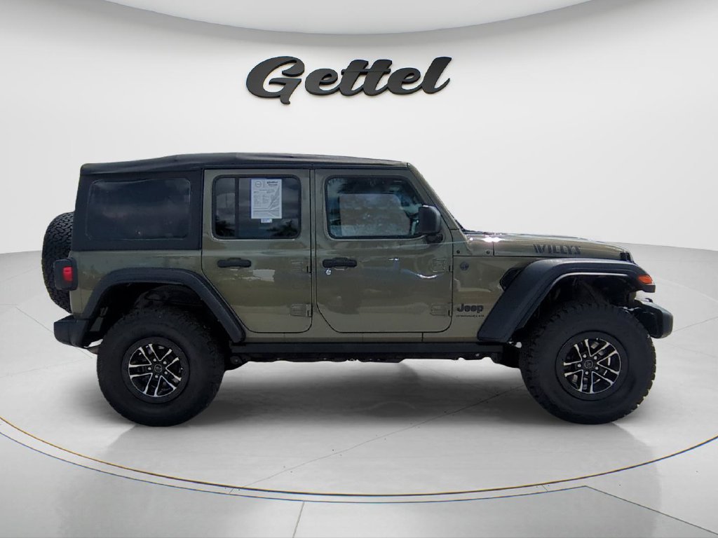 Used 2025 Jeep Wrangler Unlimited Sport AWD/4WD image 4