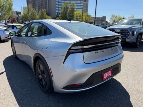 New 2026 Toyota Prius Plug-In Hybrid image 6