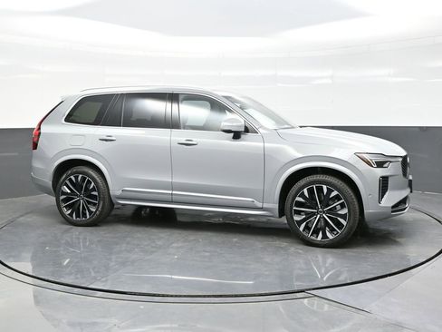 New 2026 Volvo XC90 T8 Plus w/ Protection Package Premier AWD/4WD image 8