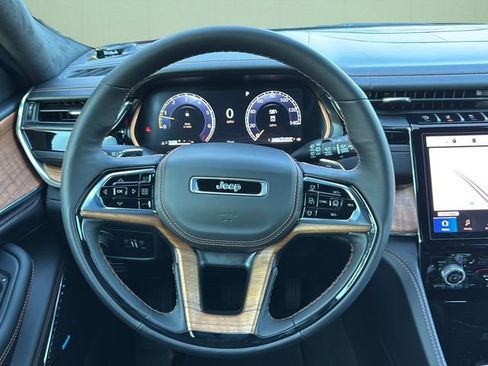 New 2025 Jeep Grand Cherokee L Summit image 25