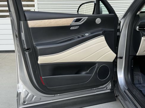 Used 2023 Genesis GV80 3.5T image 21