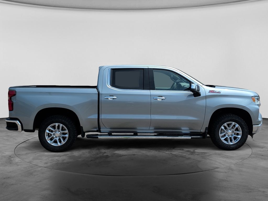 Used 2026 Chevrolet Silverado 1500 LTZ w/ Z71 Off-Road Package AWD/4WD image 8