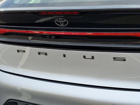 Used 2025 Toyota Prius Limited w/ Limited Premium Package image 30