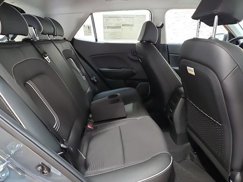 New 2026 Hyundai Venue SEL FWD image 10